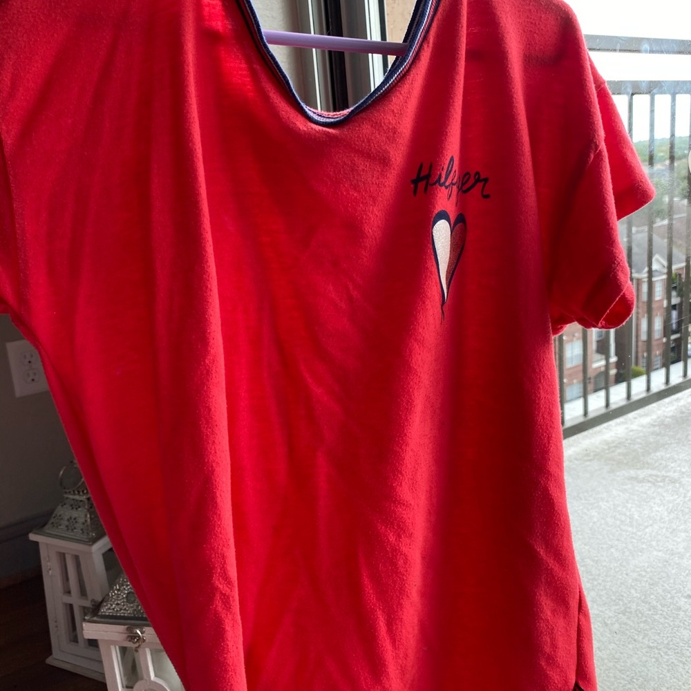 Red Hilfiger short sleeve t-shirt